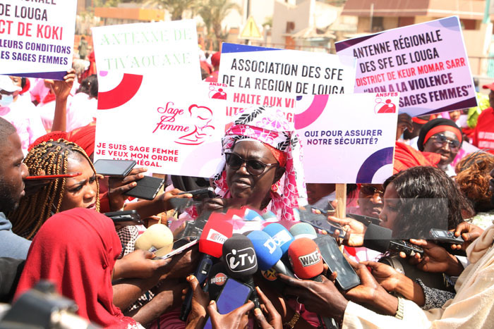 Marche des Sages-femmes : “Nous refusons qu’on nous tue dans les structures de santé”